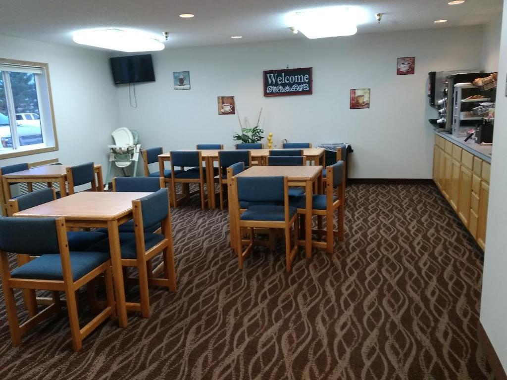 Eastwood Inn - image 2