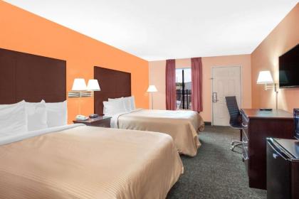 Days Inn by Wyndham Moulton - image 9