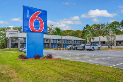 Motel 6-Moultrie GA