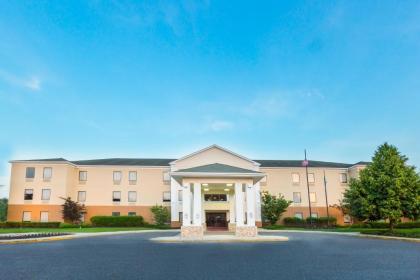 Holiday Inn Express  Suites Burlington   mount Holly