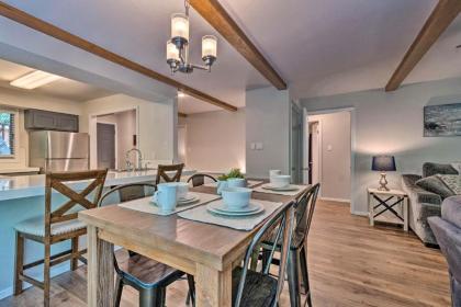 Mount Ida Condo with 2 Decks Walk to Lake Ouachita - image 10