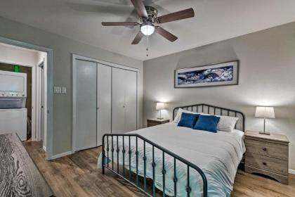 Mount Ida Condo with 2 Decks Walk to Lake Ouachita - image 13