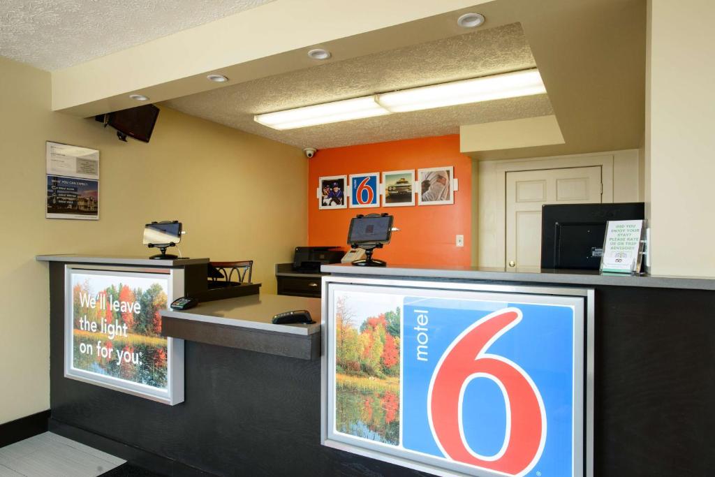 Motel 6-Mount Jackson VA - Shenandoah - main image