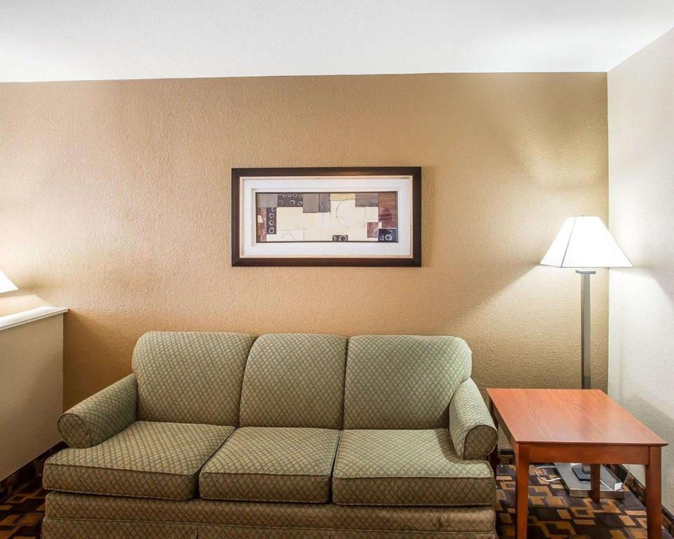 Quality Inn & Suites Mt. Juliet - image 2