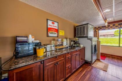 Econo Lodge Mount Laurel - image 10