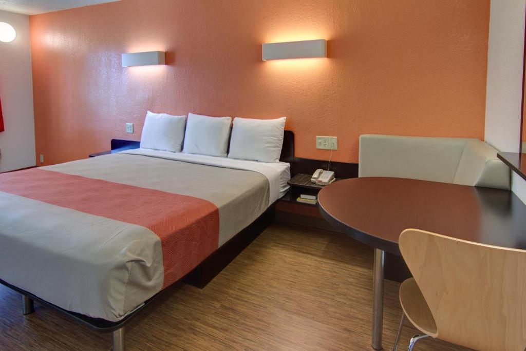 Motel 6-Mount Pleasant TX - image 6
