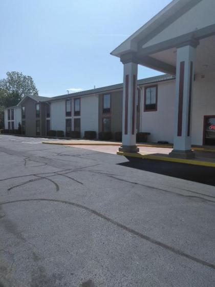 Quality Inn & Suites - image 10