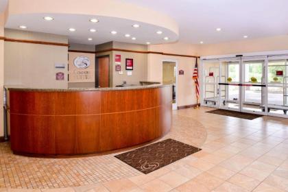 Comfort Suites Mount Vernon - image 15