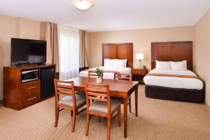 Comfort Suites Mount Vernon - image 19