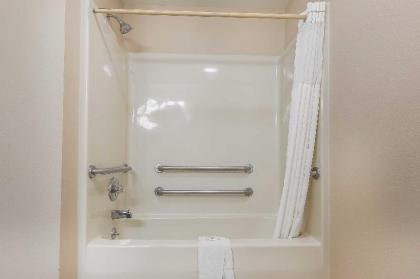 Quality Inn Mount Vernon - image 11