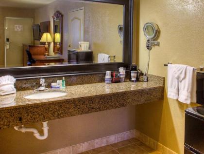 Best Western Foothills Inn - image 10