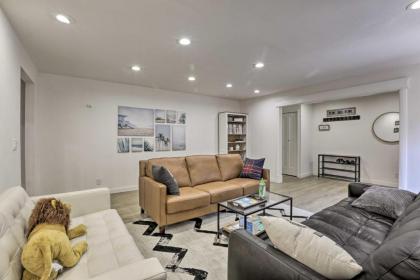 Luxe Mountain View Retreat Central Location! - image 3