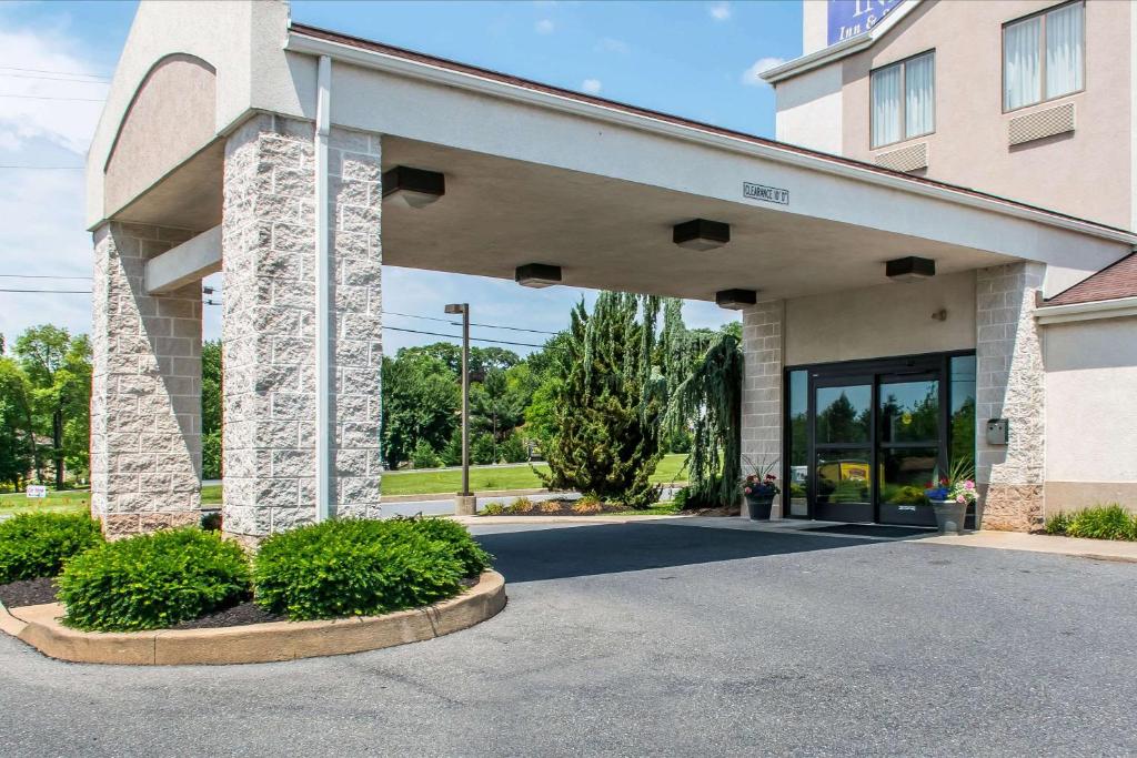 Sleep Inn & Suites - main image