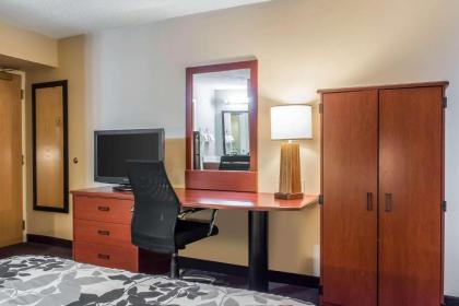 Sleep Inn & Suites - image 13