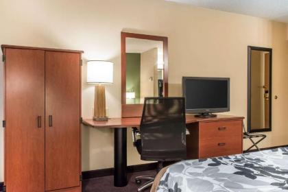 Sleep Inn & Suites - image 9