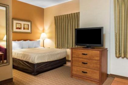 Mainstay Suites Of Lancaster County - image 7