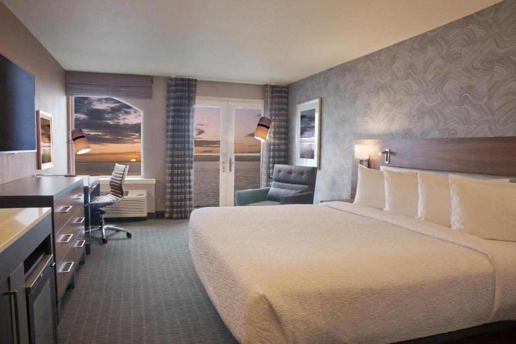 Silver Cloud Inn - Mukilteo Waterfront - main image