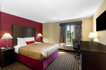 Baymont Inn & Suites by Wyndham Mukwonago - image 11