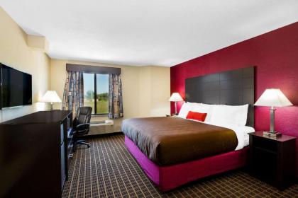 Baymont Inn & Suites by Wyndham Mukwonago - image 5