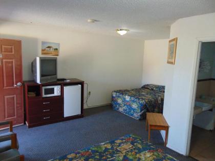 HERITAGE BUDGET INN - image 13