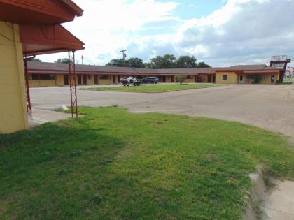 HERITAGE BUDGET INN - image 2
