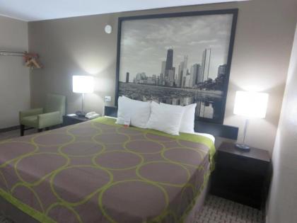 Super 8 by Wyndham Mundelein/Libertyville Area - image 21