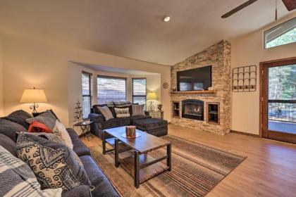 Mountain Getaway with BBQ - 5 Mins to Hike and Golf!