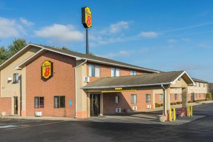 Super 8 by Wyndham Munfordville KY - image 2