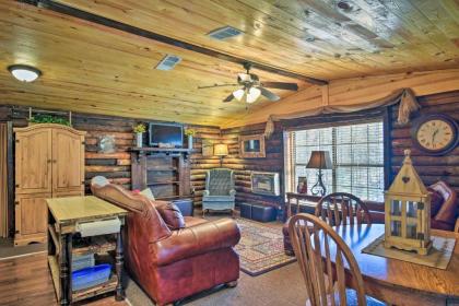 Murfreesboro Cabin with Fire Pit-by Lake Greeson