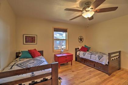 Unparalleled Mtn Views Spacious Cabin in NC! - image 11