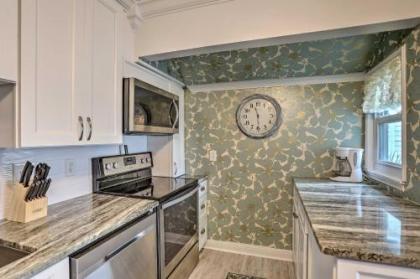 Breezy Beach Getaway Condo with Deck and Grill! - image 4