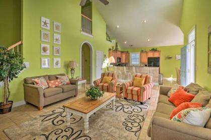 Charming Bermuda Bay Hideaway with Game Room!