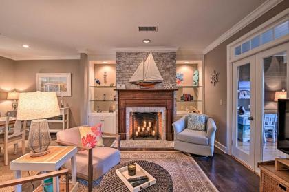 Charming Cottage Near Golf Courses and Marsh Walk! - image 11