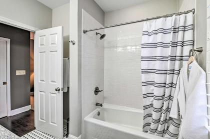 Charming Cottage Near Golf Courses and Marsh Walk! - image 17