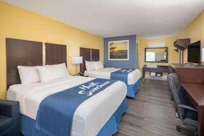 Days Inn by Wyndham Muscle Shoals - image 2