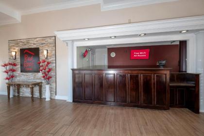 Red Roof Inn Muscle Shoals - image 3
