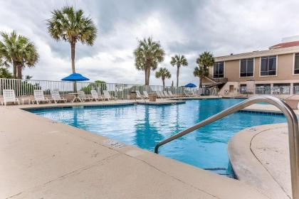 Ocean Crest Inn and Suites