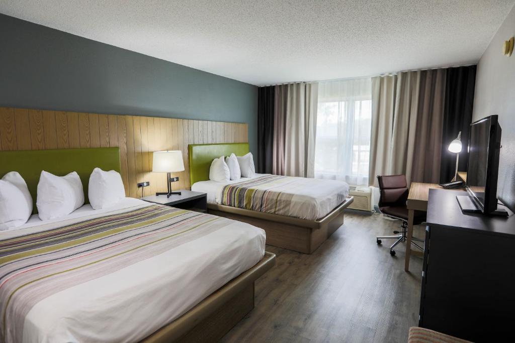 Country Inn & Suites by Radisson Myrtle Beach SC - image 3