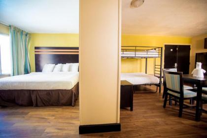 Blu Atlantic Hotel & Suites - image 2