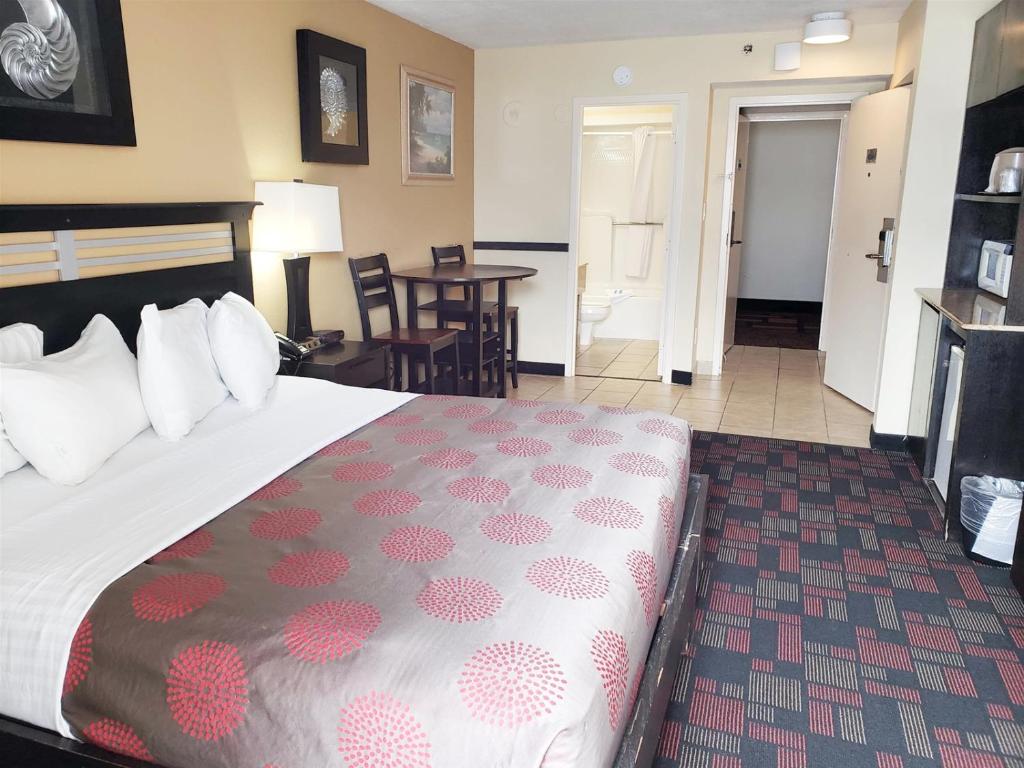 Unit 606 at Sun N Sand Resort - main image