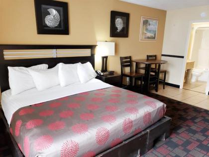 Unit 606 at Sun N Sand Resort - image 2