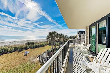 Beachfront Getaway with Pools Lazy River & Hot Tubs condo