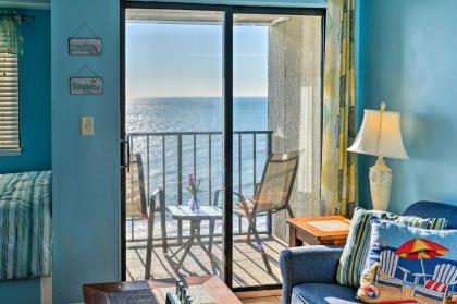 Oceanfront Myrtle Beach Studio with ViewandPool Access! - image 1