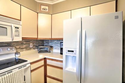 myrtle Beach Condo with Pool   Walk to Beach
