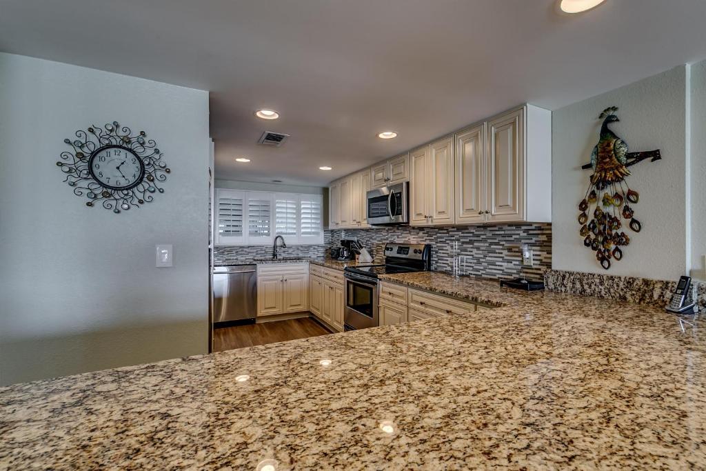 Carolina Dunes - 406 (3 bedroom Sleeps 10) - image 7
