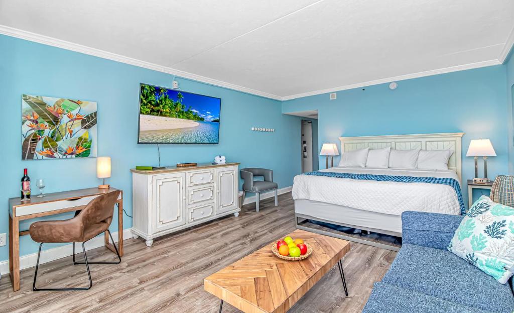Oceanfront Suite Grande Cayman 124 - main image