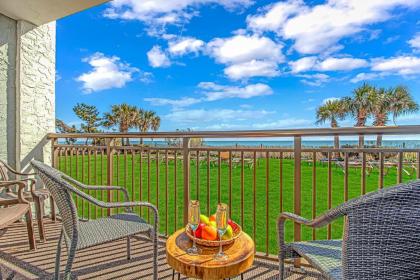 Oceanfront Suite Grande Cayman 124 - image 11