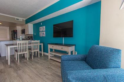 Immaculate 2 Bedroom Apartment with Stunning Views! Palace Resort 2113 - image 6