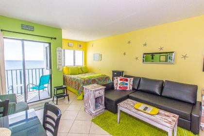Direct Ocean Front Studio with Endless Views! Palace Resort 1102 - image 5