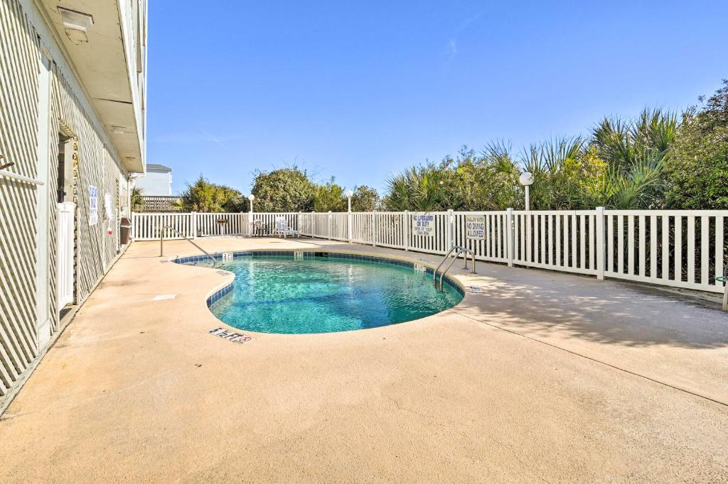 On-The-Beach Escape Oceanfront in Surfside! - image 3